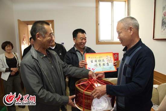 刘明明 通讯员 逯杨 胡相敬)昨天是广饶县广饶街道十二村王玉孚老人的