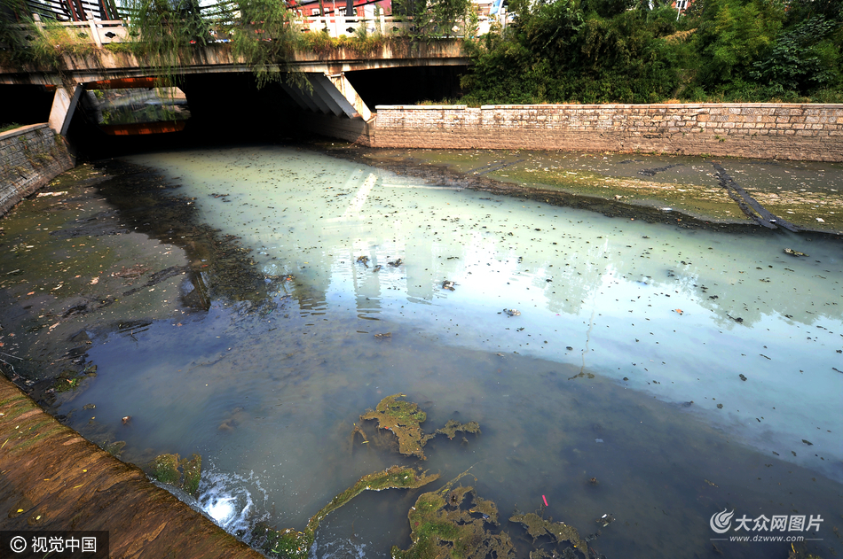 沿线排污口采取了措施,但是污水产生量过大时,还是有大量污水流入河道