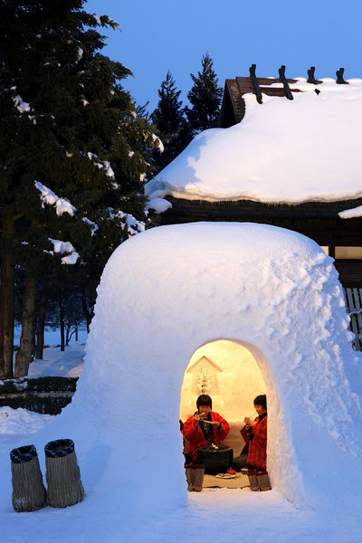 日本雪洞节打造冰雪童话世界