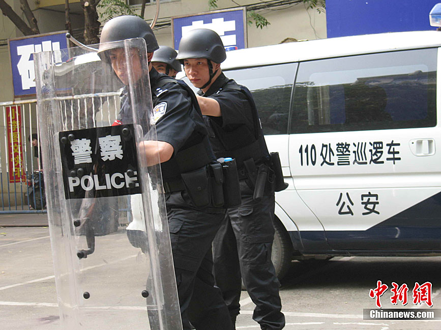 该冲锋队在警务技能及着装上与香港ptu(警察机动部队)相似,被称为南宁