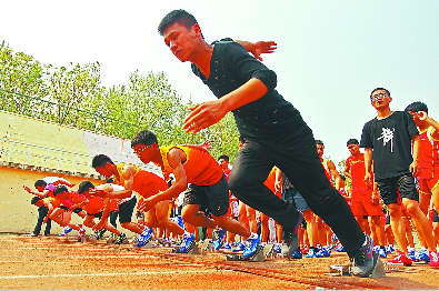 山东体育高考今日开考 考点在山师大分3批考