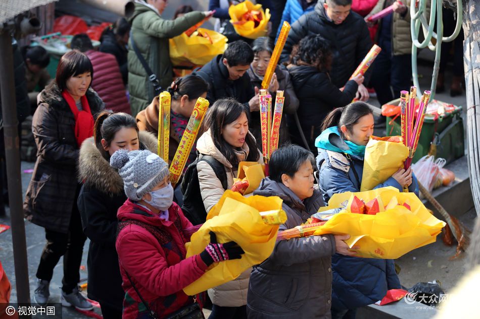 梦见烧纸钱（梦见烧纸钱和香是什么预兆） 梦见烧纸钱（梦见烧纸钱和香是什么预兆） 卜算大全