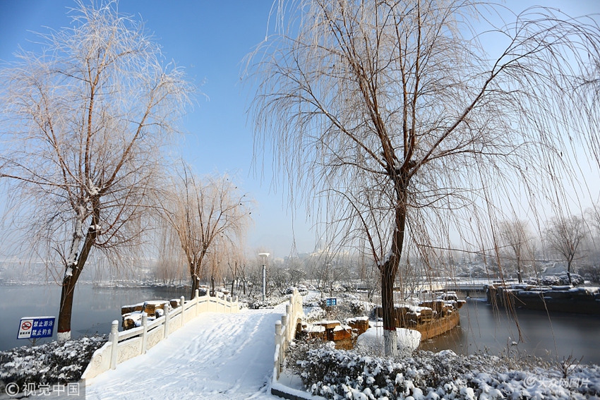 山東棗莊雪後現美景