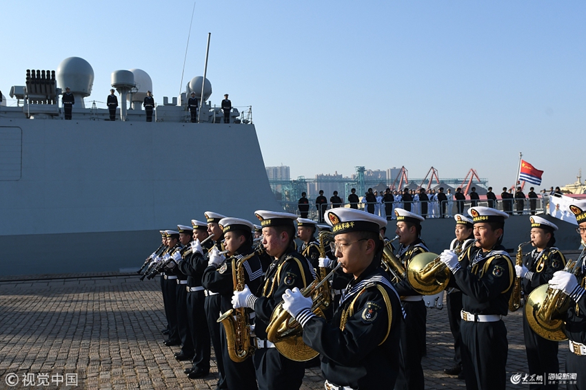青岛:中国海军第三十批护航编队凯旋
