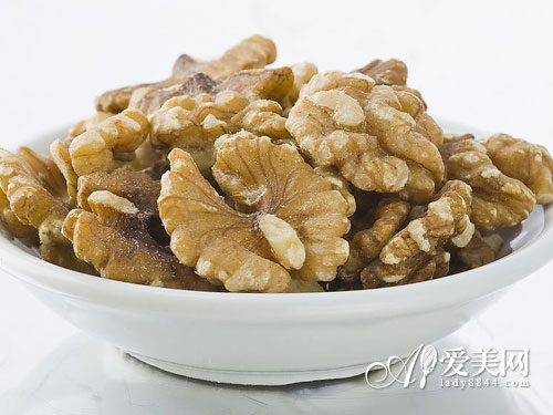 核桃与什么食物相克香哈网(核桃与什么食物相克)